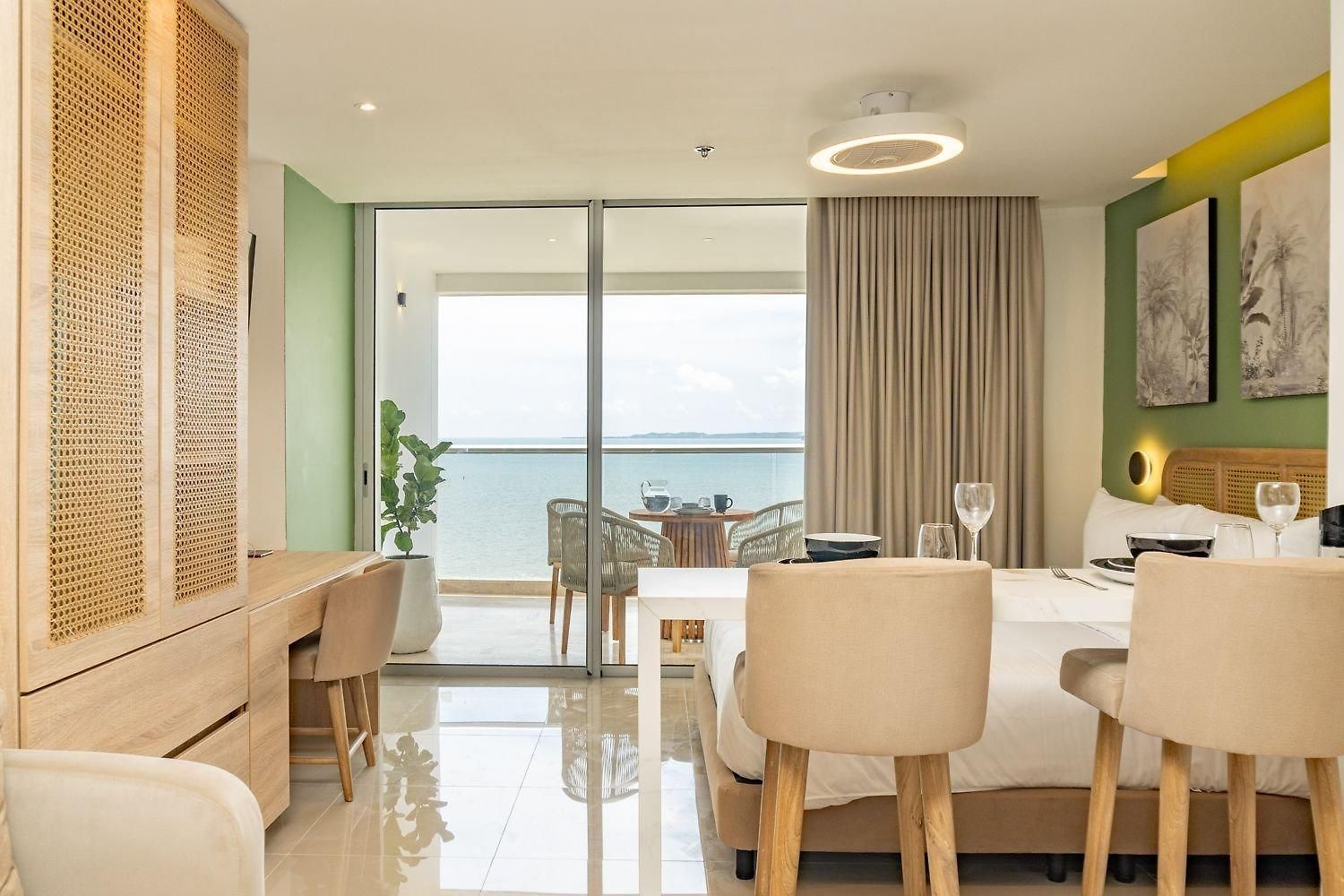 Apartamento Cb1526 | Tropical Piso 15 Frente Al Mar *