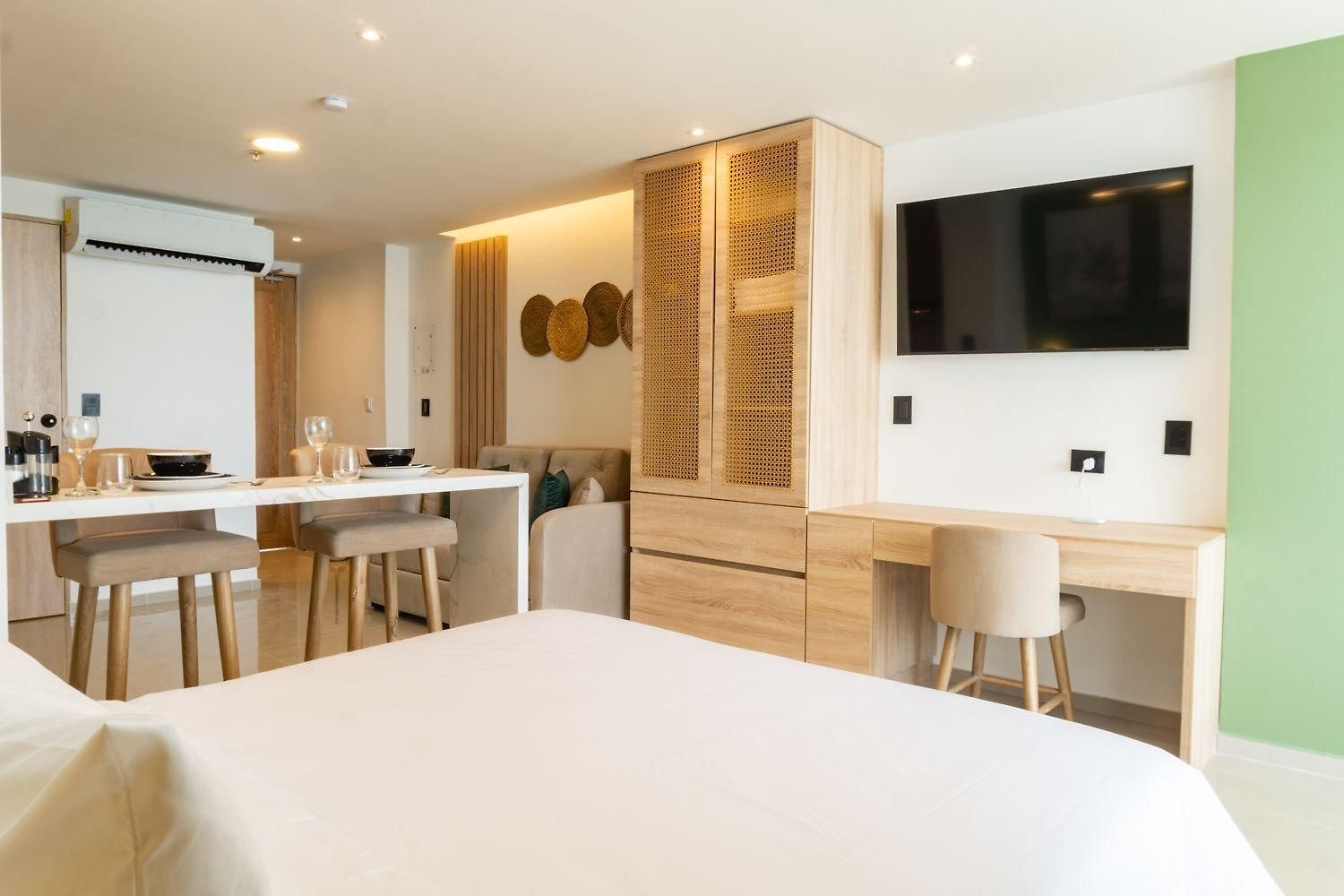 Apartamento Cb1526 | Tropical Piso 15 Frente Al Mar Cartagena